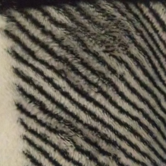 Meet your Posher, Chloe - Picture 1 of 1